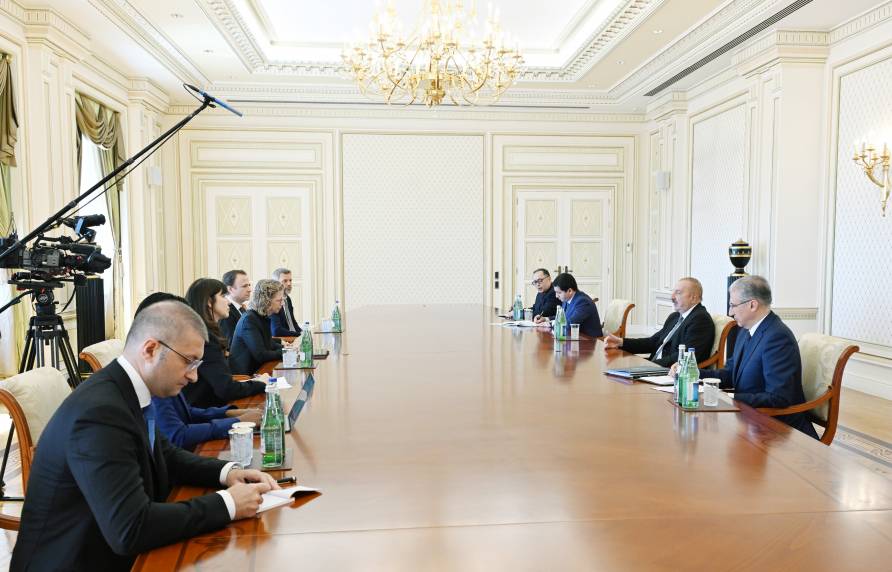 Ильхам Алиев принял заместителя генерального секретаря ООН и исполнительного директора Программы ООН по окружающей среде