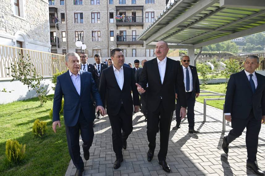 Presidents of Azerbaijan, Uzbekistan and Kyrgyzstan visited first residential complex in Shusha, Ashaghi Govhar Agha Mosque, and toured the city