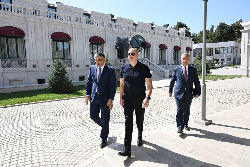 Ильхам Алиев принял участие в открытии после капитального ремонта и реставрации отеля Palace в Ханкенди