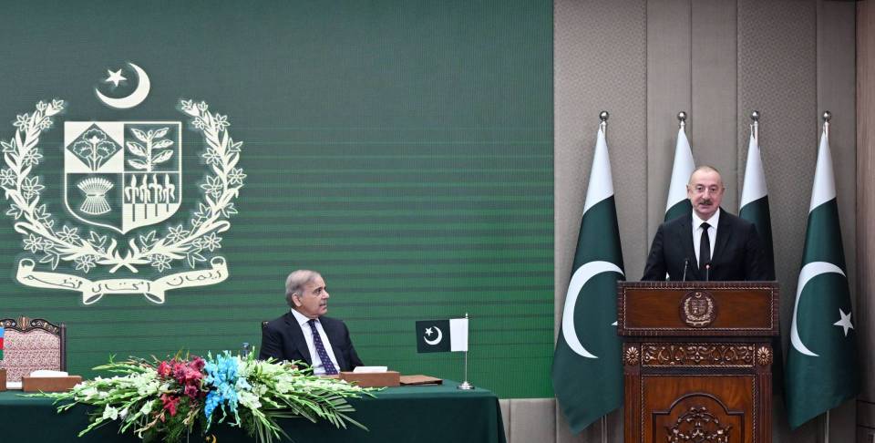 Ilham Aliyev and Prime Minister Muhammad Shehbaz Sharif made press statements