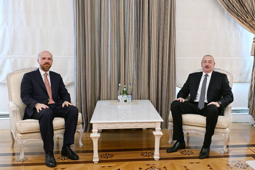 Ilham Aliyev received President of World Ethnosport Confederation