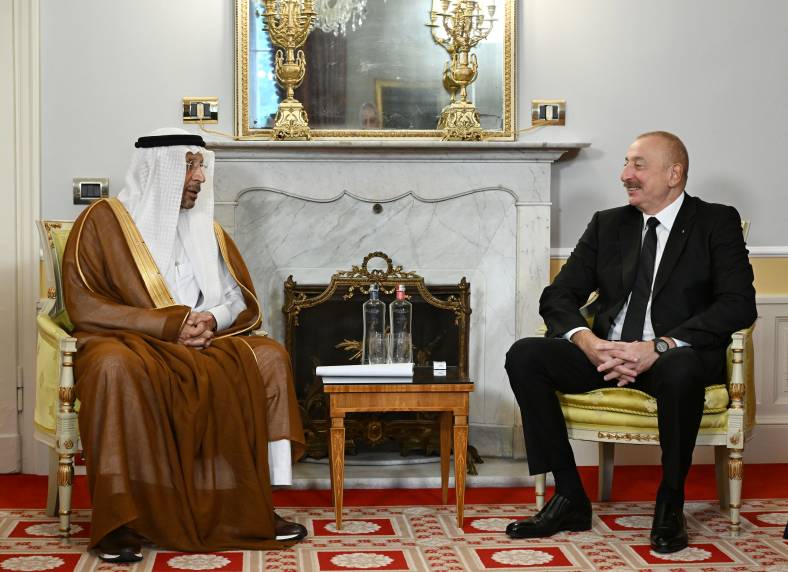 Ilham Aliyev met with Saudi Arabia’s Minister of Investment in Cernobbio