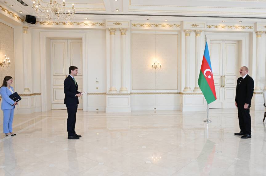 Ilham Aliyev received credentials of incoming ambassador of Belgium to Azerbaijan