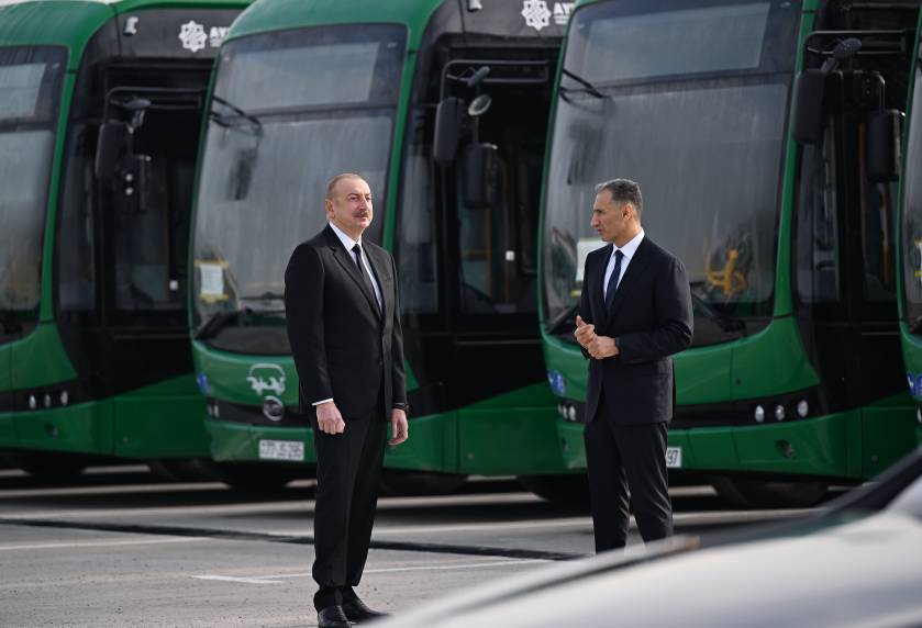 Ilham Aliyev got acquainted with activities of Zigh Electric Bus Depot