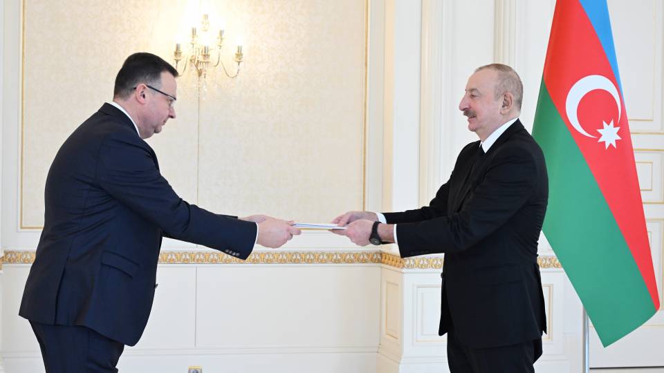 Ilham Aliyev received credentials of newly appointed Belarusian ambassador to Azerbaijan