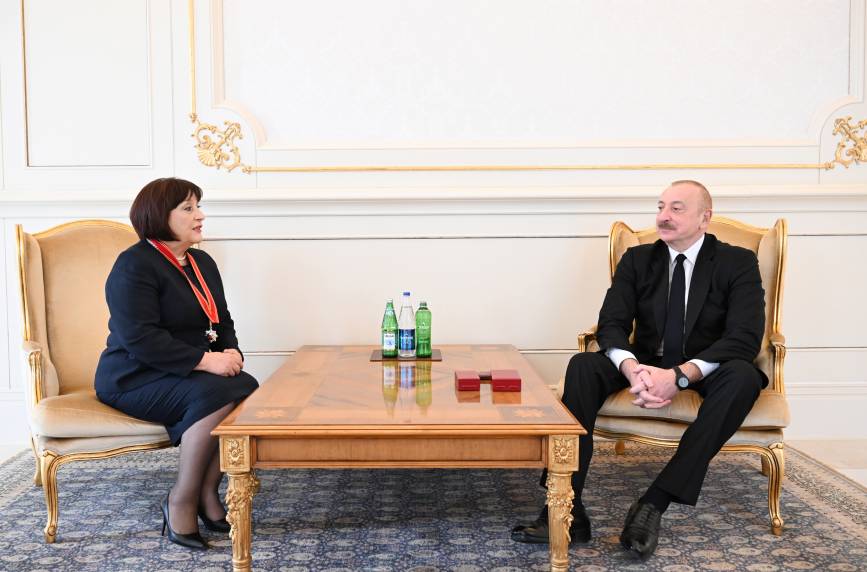 Ilham Aliyev presented “Sharaf” Order to Sahiba Gafarova