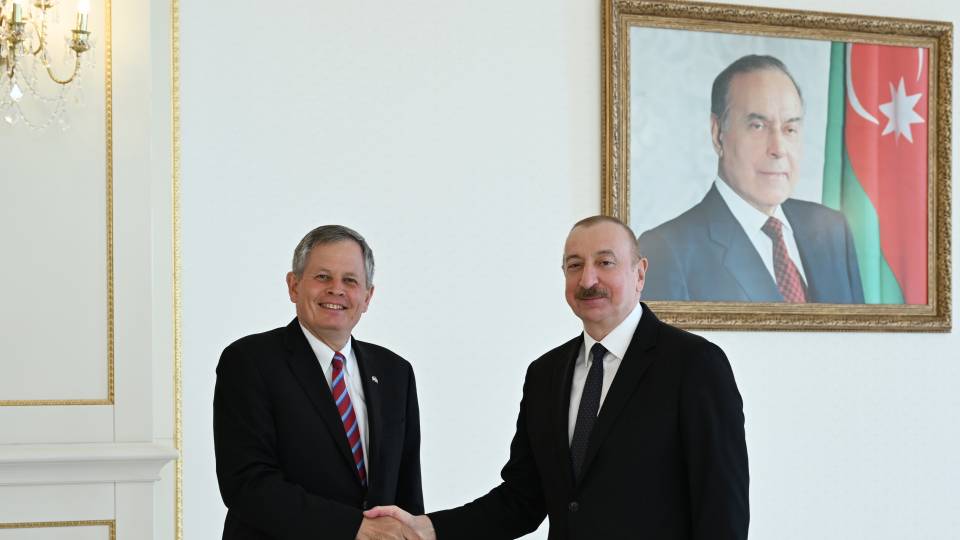 İlham Əliyev ABŞ Senatının Xarici Əlaqələr Komitəsinin üzvünü qəbul edib
