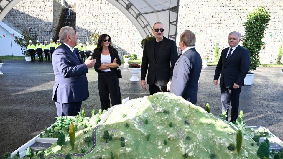 Ilham Aliyev and First Lady Mehriban Aliyeva inspected progress of construction on Toganali-Kalbajar-Istisu highway