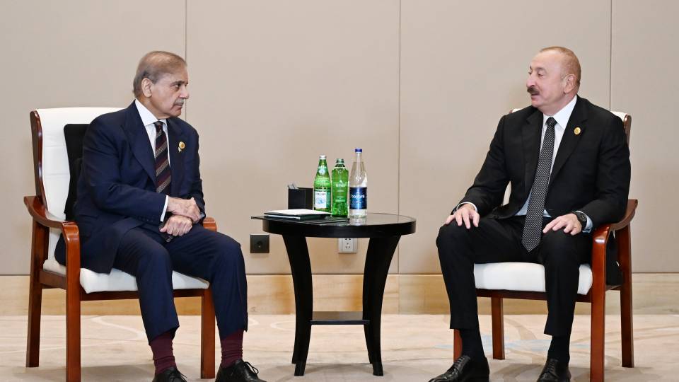 Ilham Aliyev met with Pakistan's Prime Minister in Tianjin