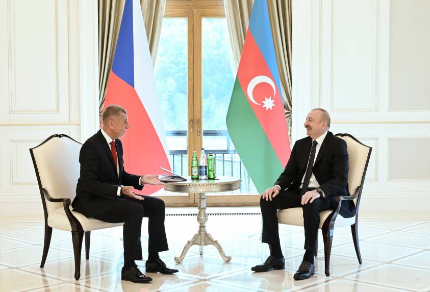 Ilham Aliyev held one-on-one meeting with Prime Minister of the Czech Republic in Gabala
