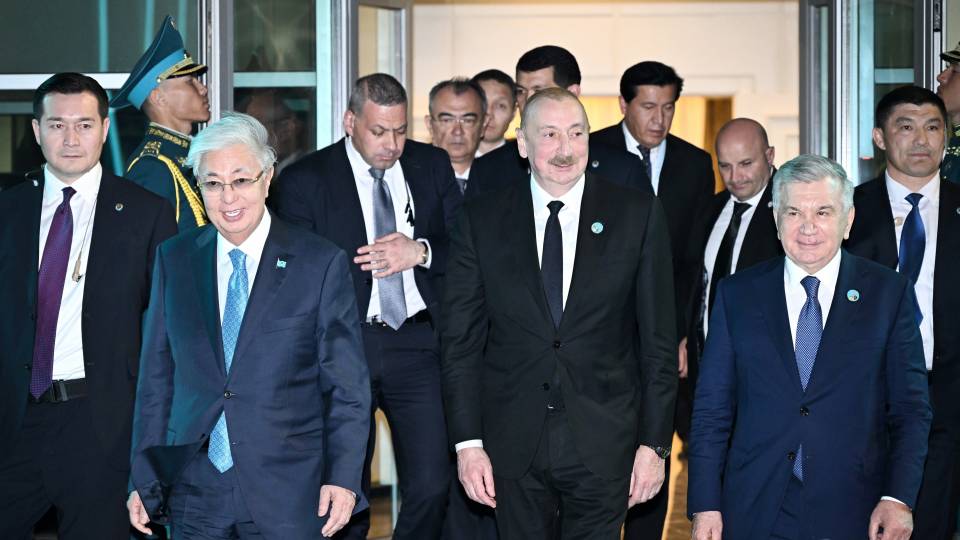 İlham Əliyevin Qazaxıstana səfəri başa çatıb