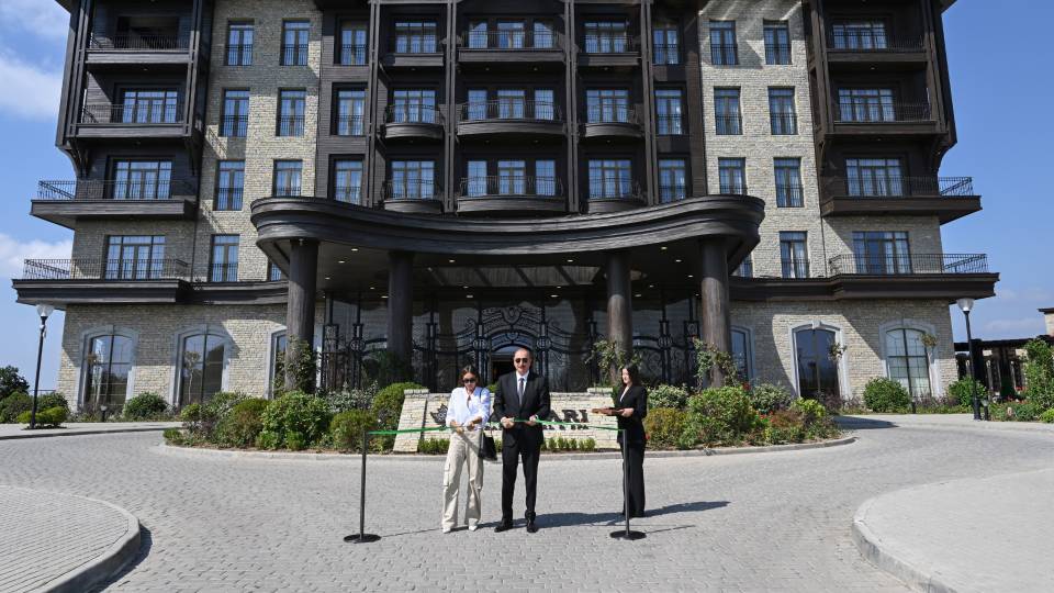 İlham Əliyev Şamaxıda “Meysari Grand Hotel & SPA” kompleksinin açılışında iştirak edib