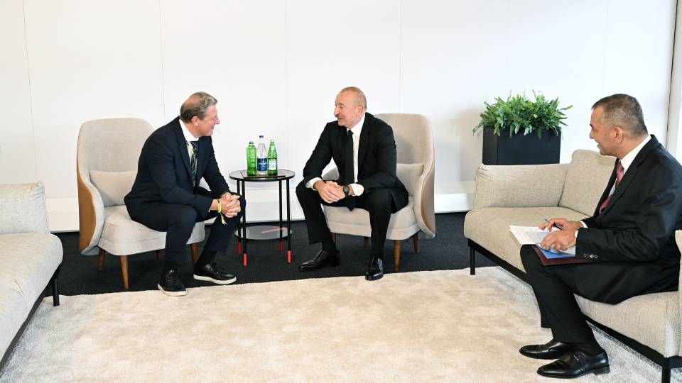 Ilham Aliyev met with President of International Ski and Snowboard Federation