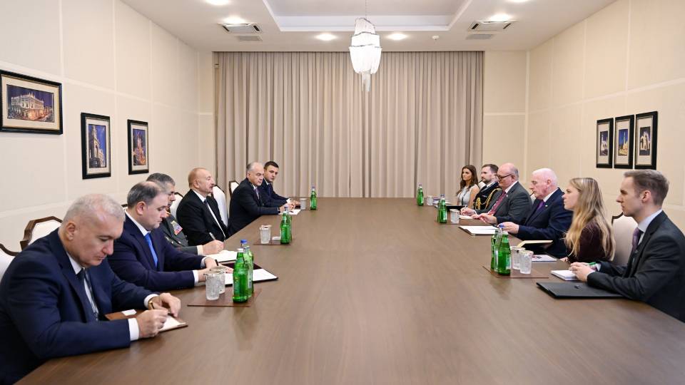 İlham Əliyev Birləşmiş Krallığın müdafiə üzrə dövlət nazirini qəbul edib