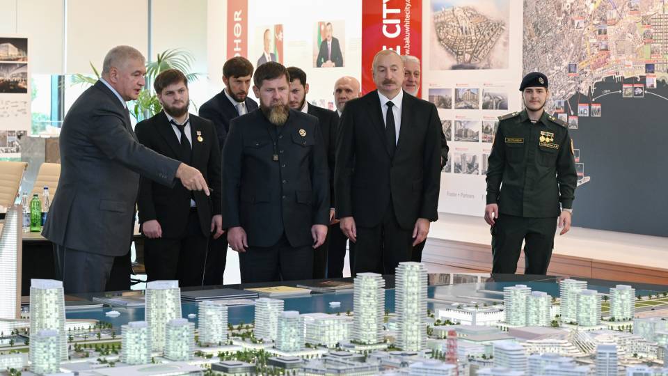 İlham Əliyev və Rusiyanın Çeçenistan Respublikasının başçısı “Bakı Ağ Şəhər”də olublar