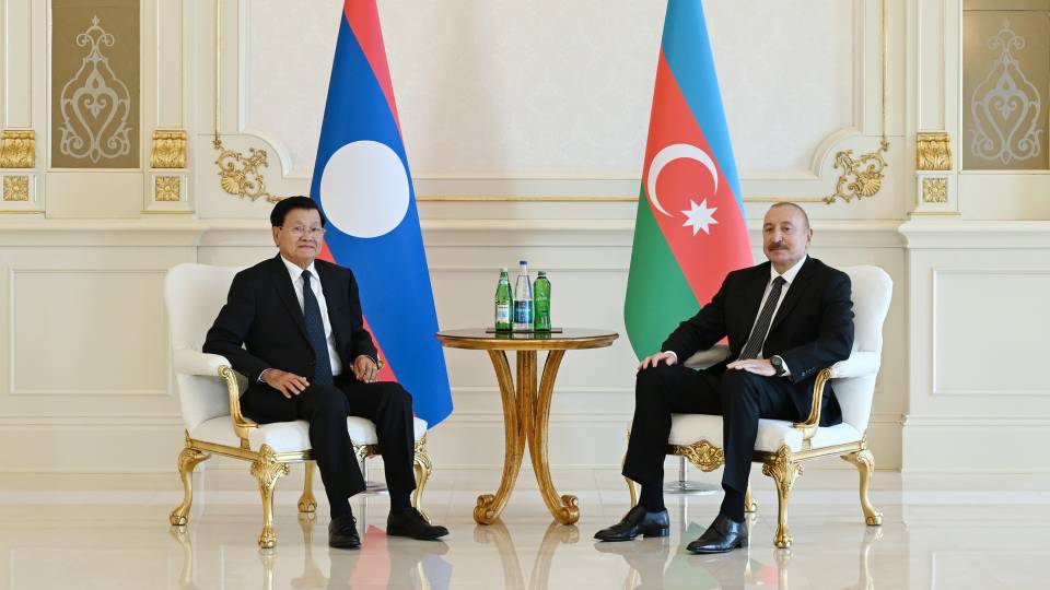 İlham Əliyevin Laos Prezidenti ilə təkbətək görüşü olub